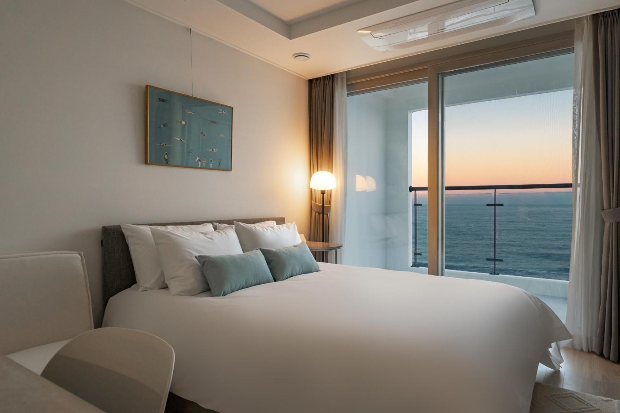 Urbanstay Sokcho Deungdae Beach Exterior foto
